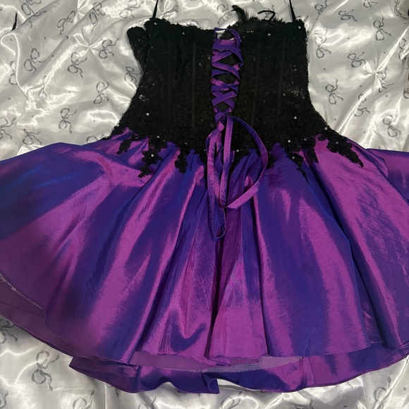 Dresses & Skirts - Vintage Prom Dress with Corset